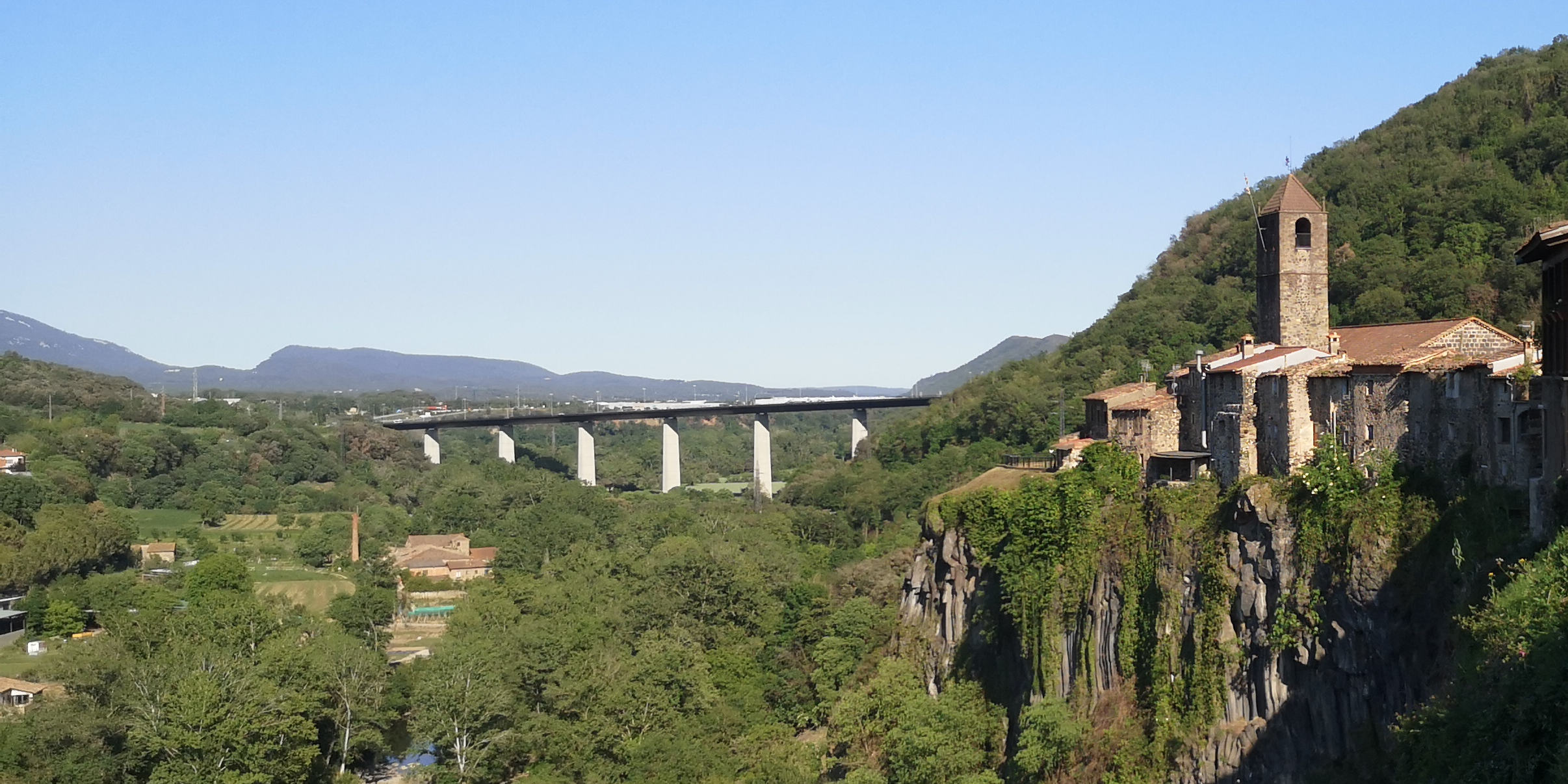 Castellfolit de la Roca